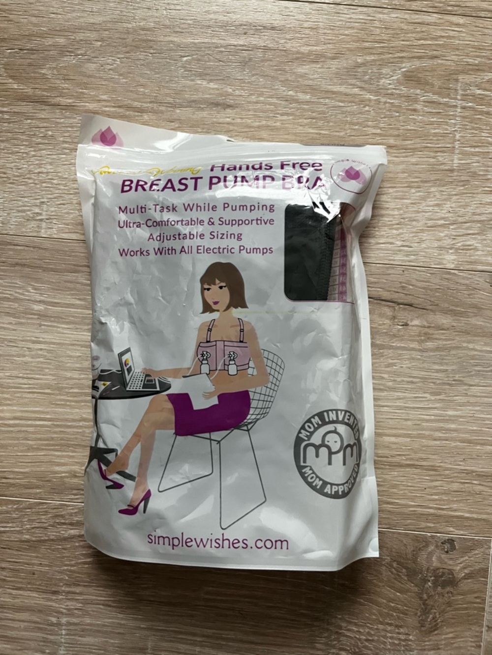 NWT Hands-Free Breast Pump Bra in Black by Simple Wishes XS - L